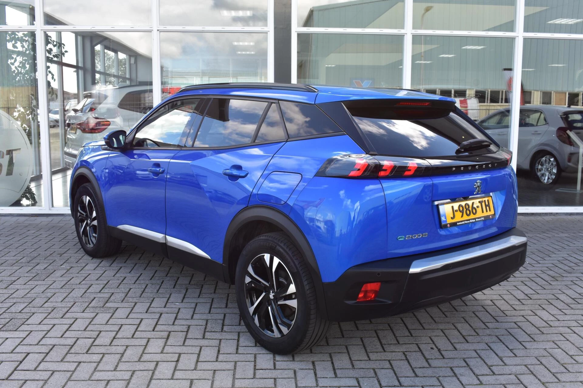 Hoofdafbeelding Peugeot e-2008