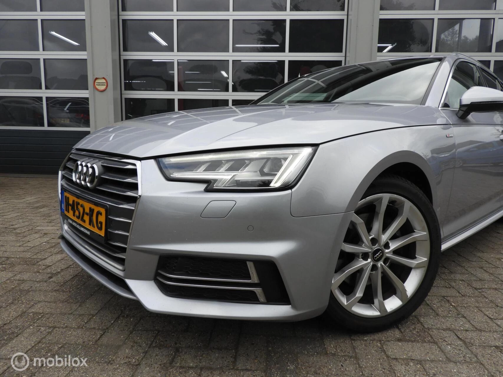 Hoofdafbeelding Audi A4