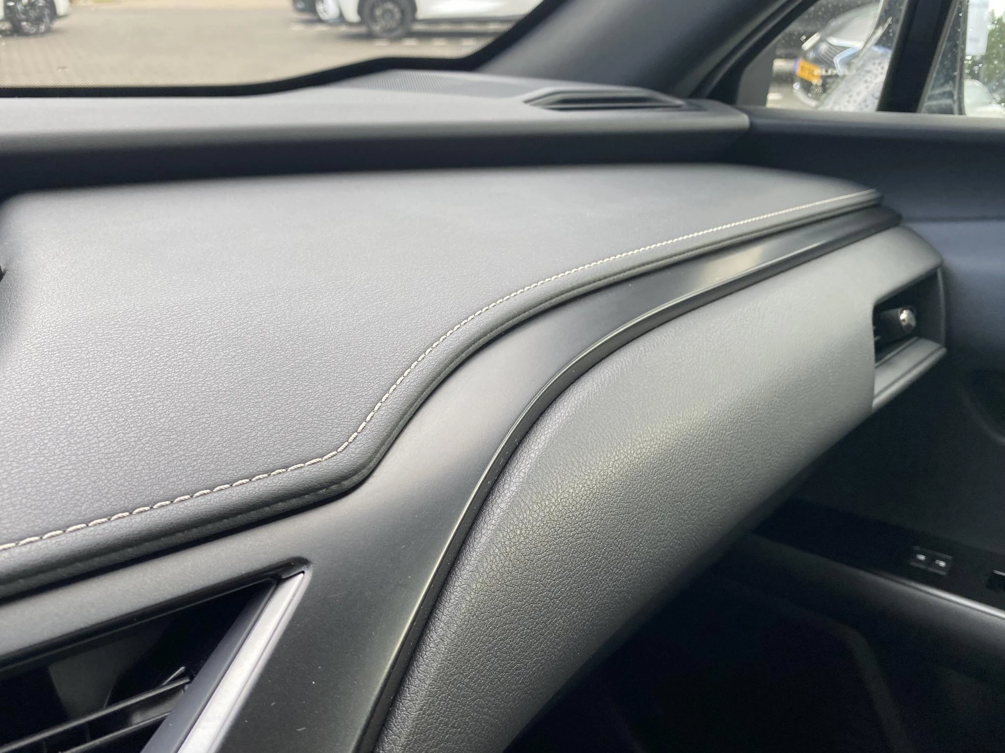 Hoofdafbeelding Lexus UX