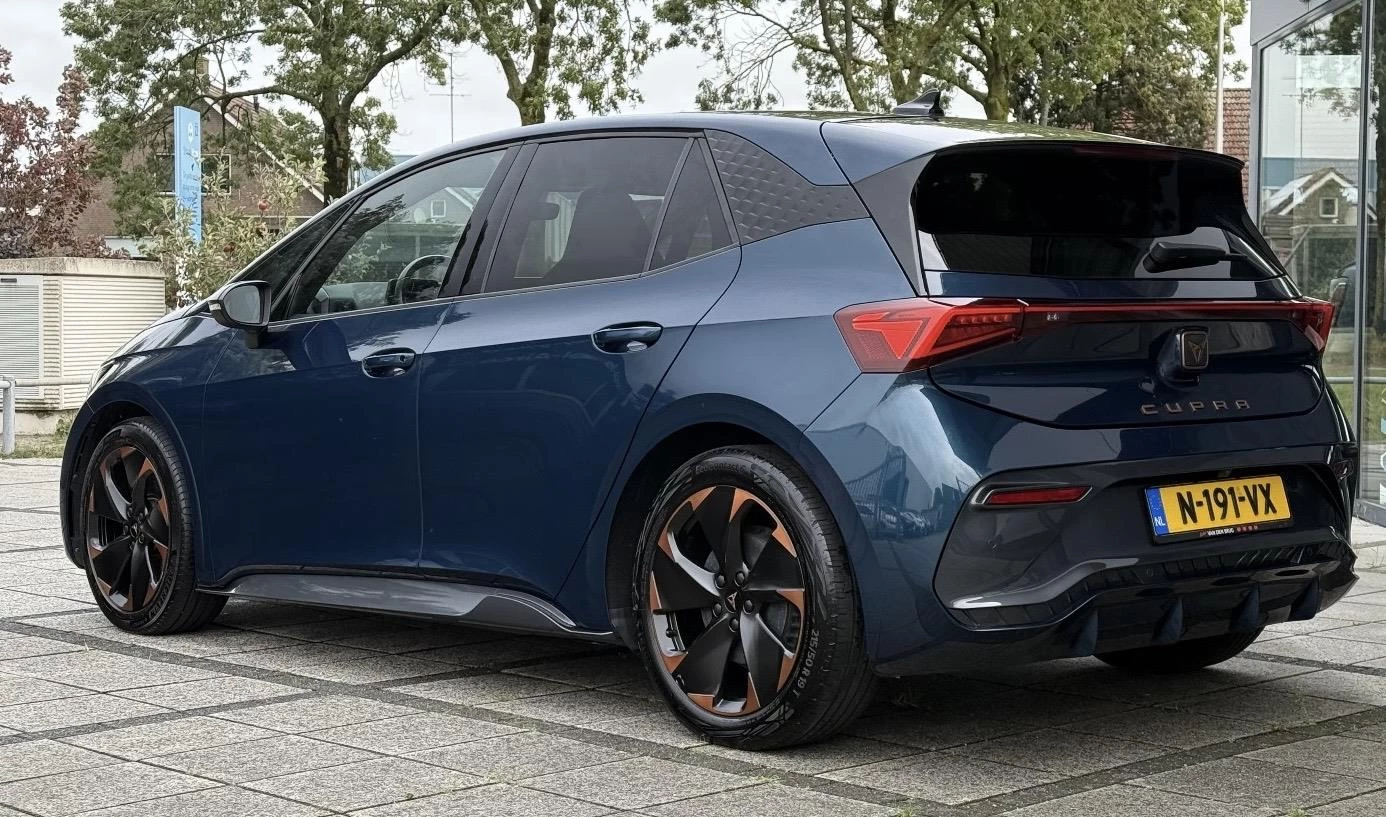 Hoofdafbeelding CUPRA Born