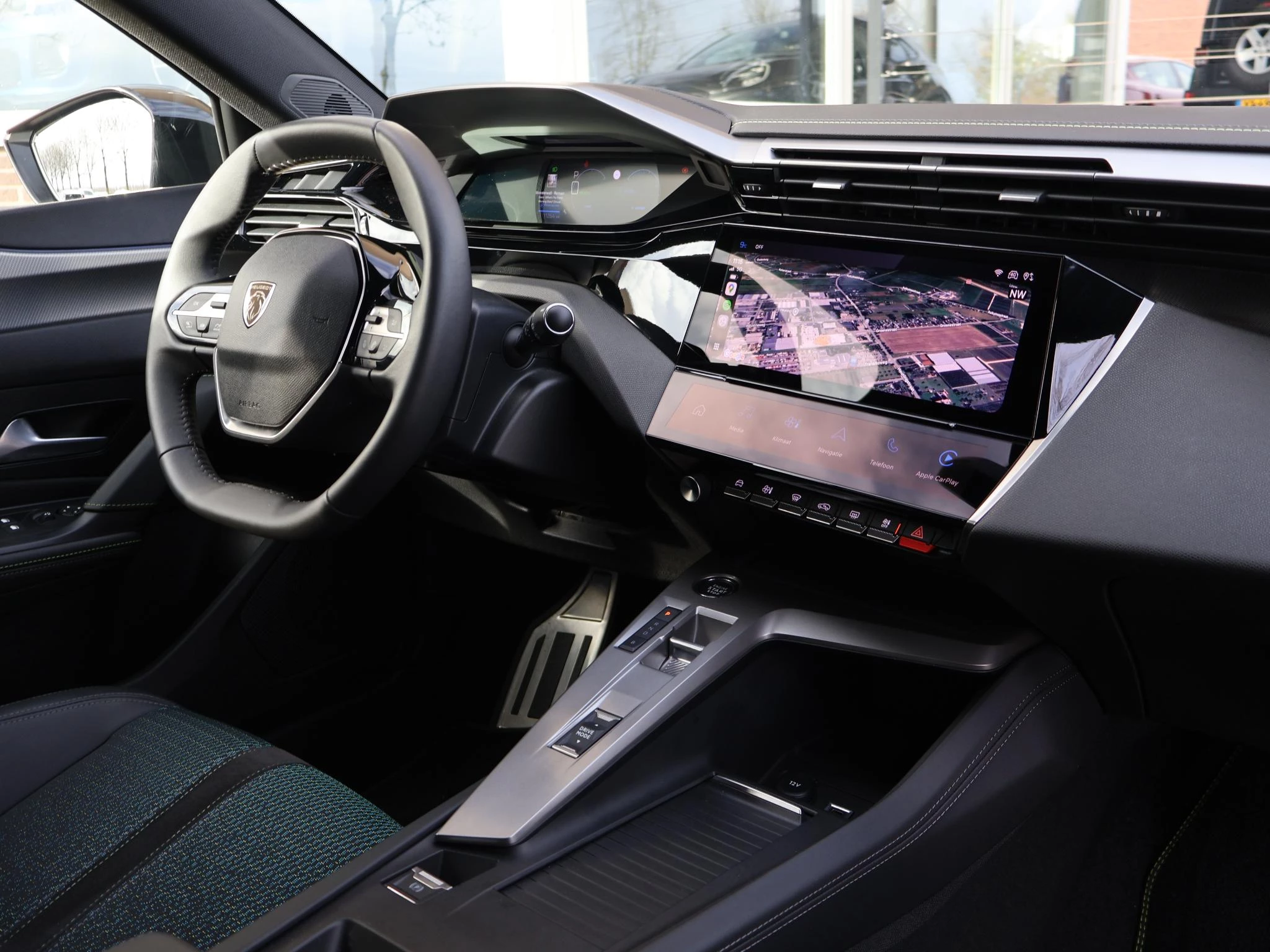 Hoofdafbeelding Peugeot e-308