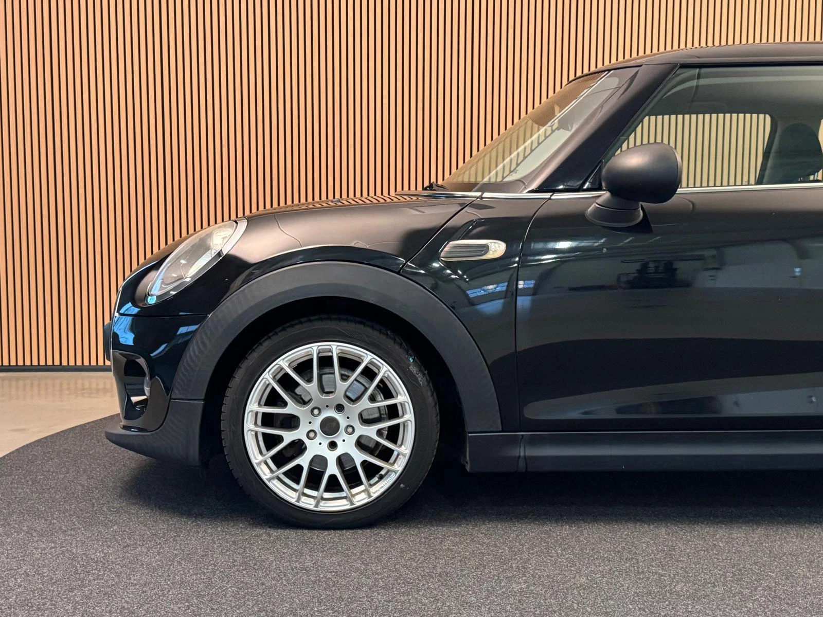 Hoofdafbeelding MINI One