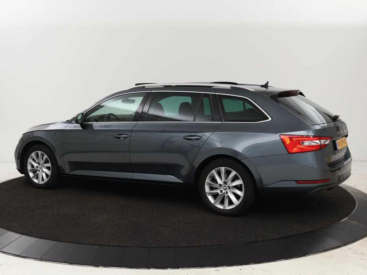 Hoofdafbeelding Škoda Superb