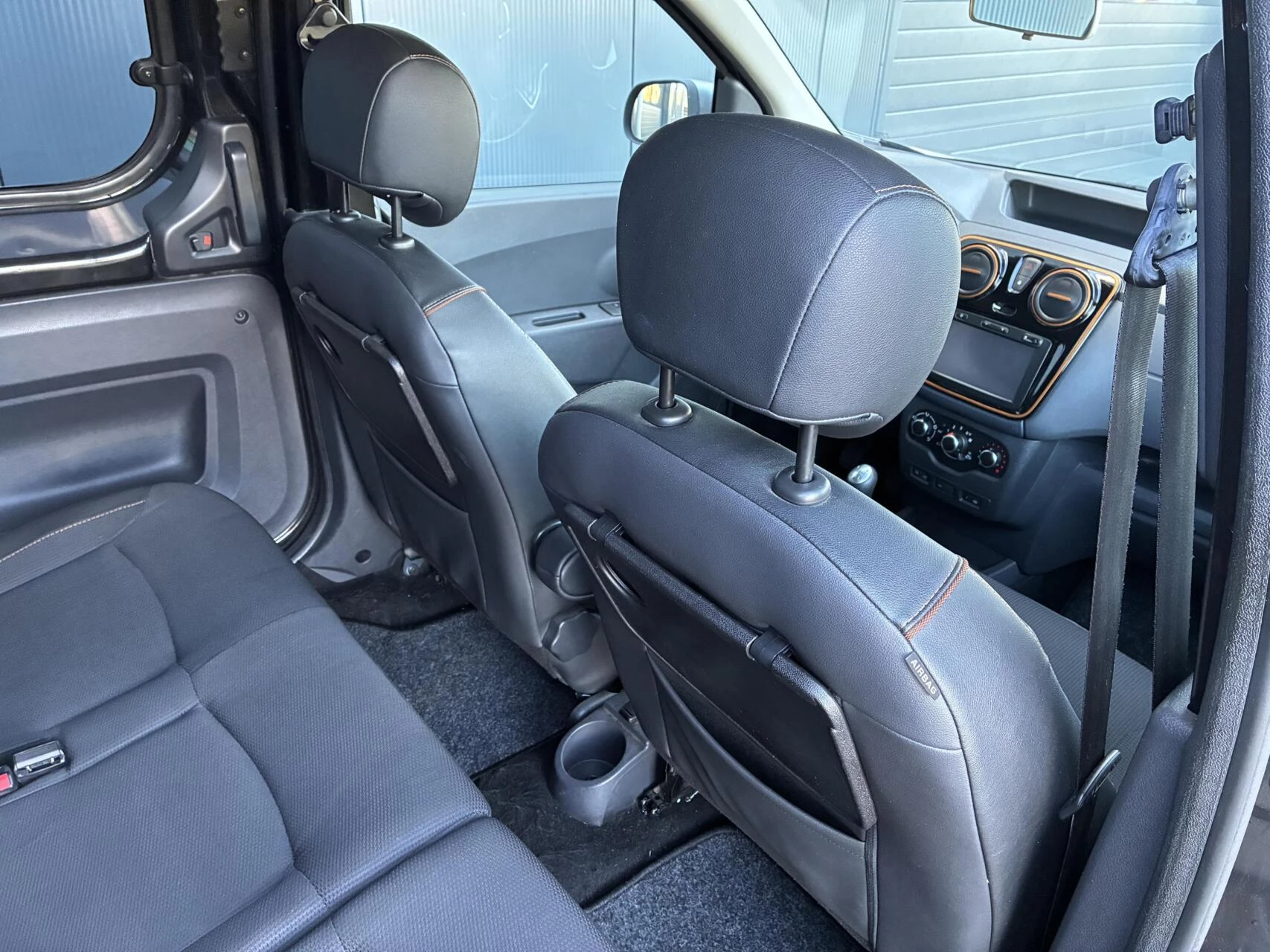 Hoofdafbeelding Dacia Dokker