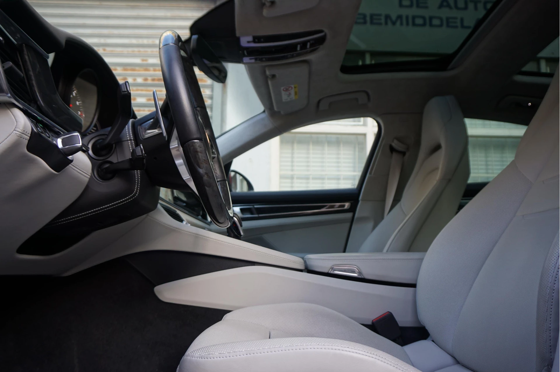 Hoofdafbeelding Porsche Panamera