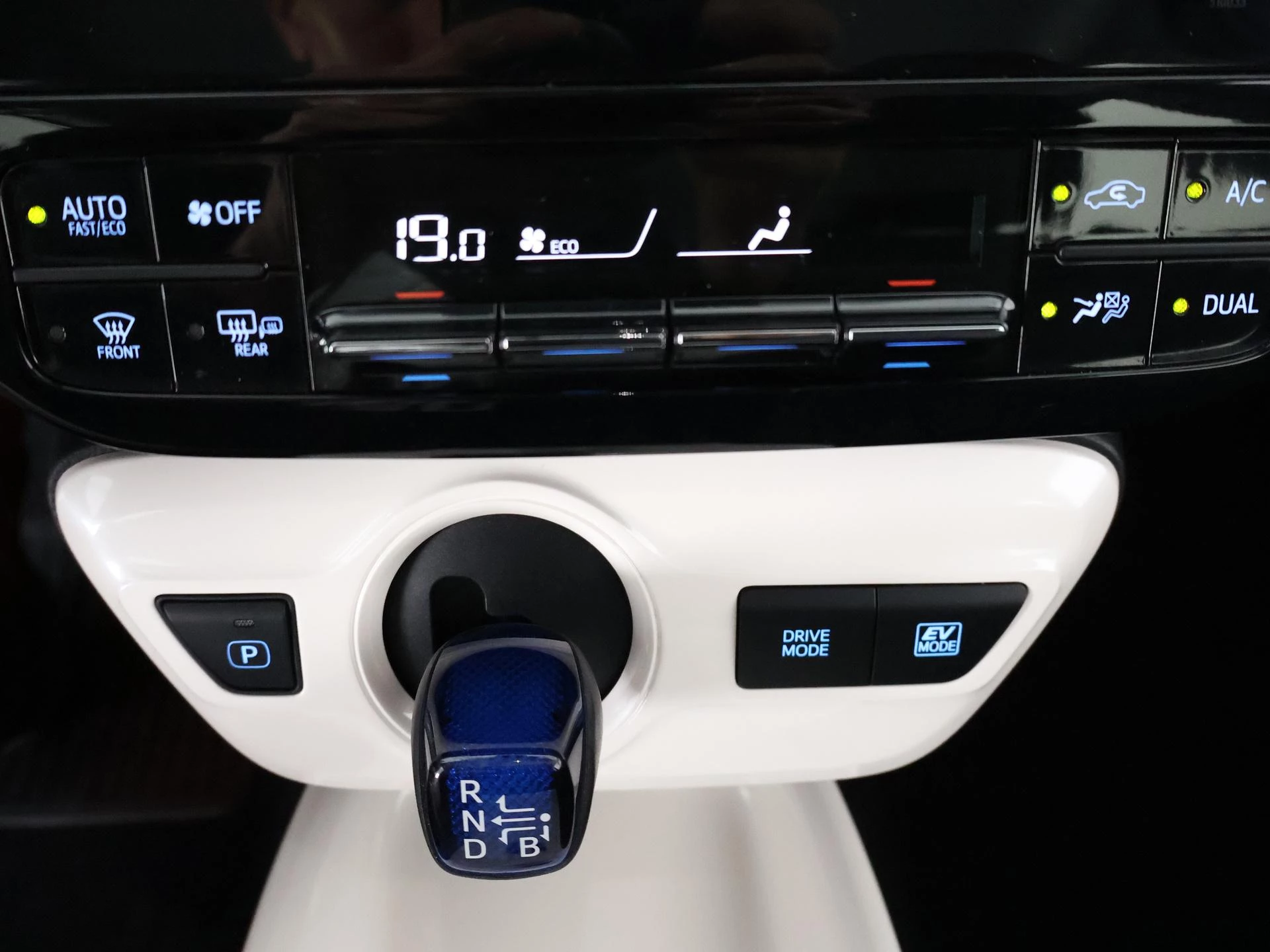 Hoofdafbeelding Toyota Prius