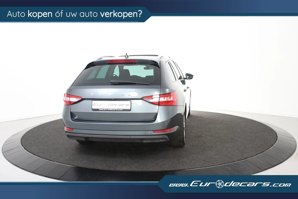 Hoofdafbeelding Škoda Superb