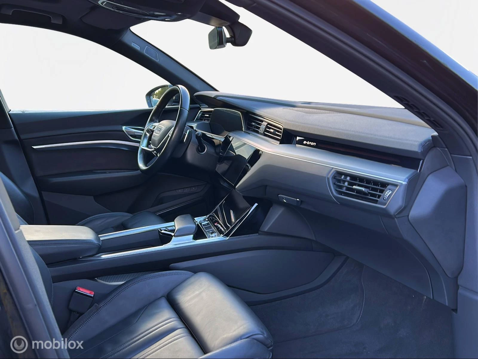 Hoofdafbeelding Audi e-tron