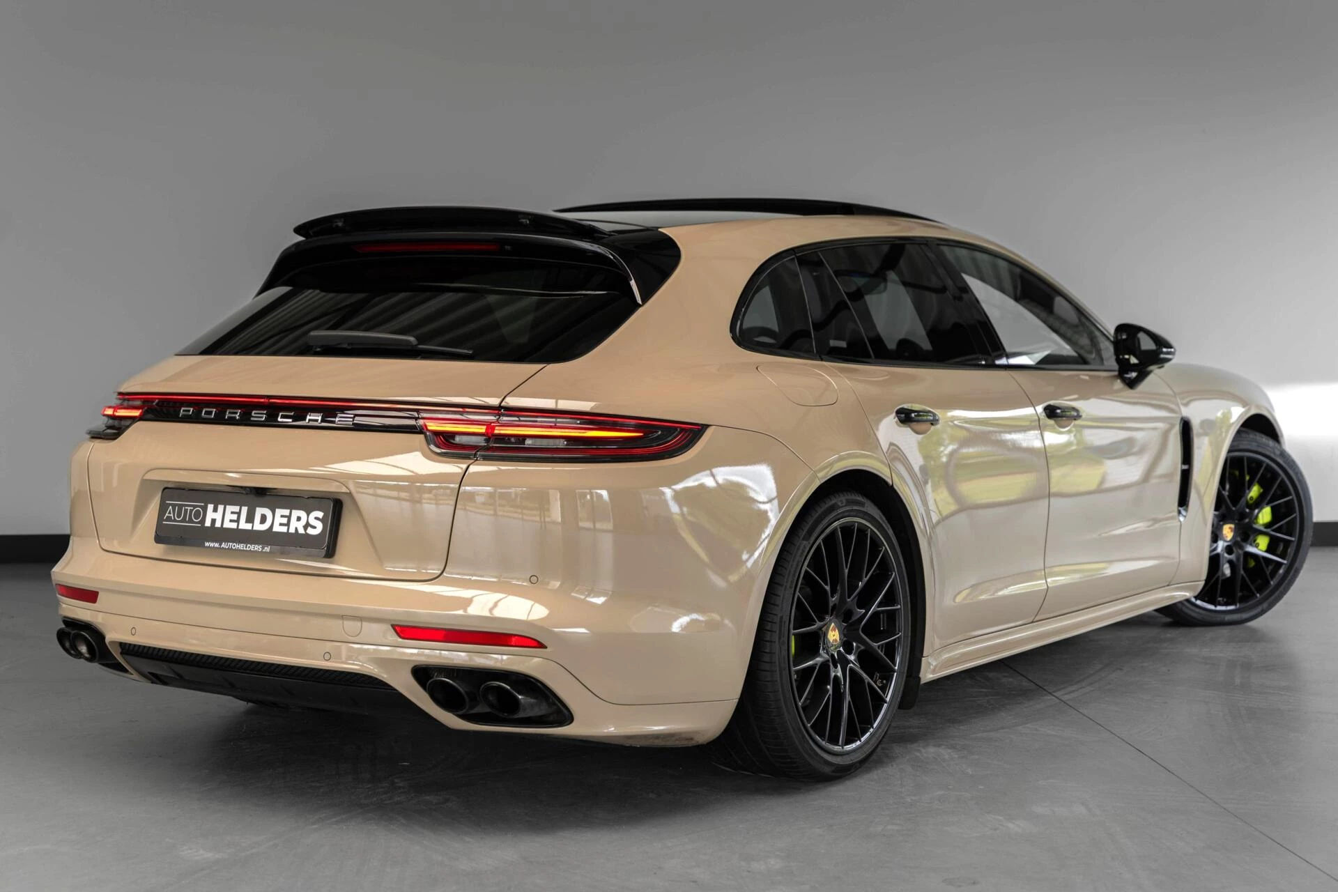 Hoofdafbeelding Porsche Panamera