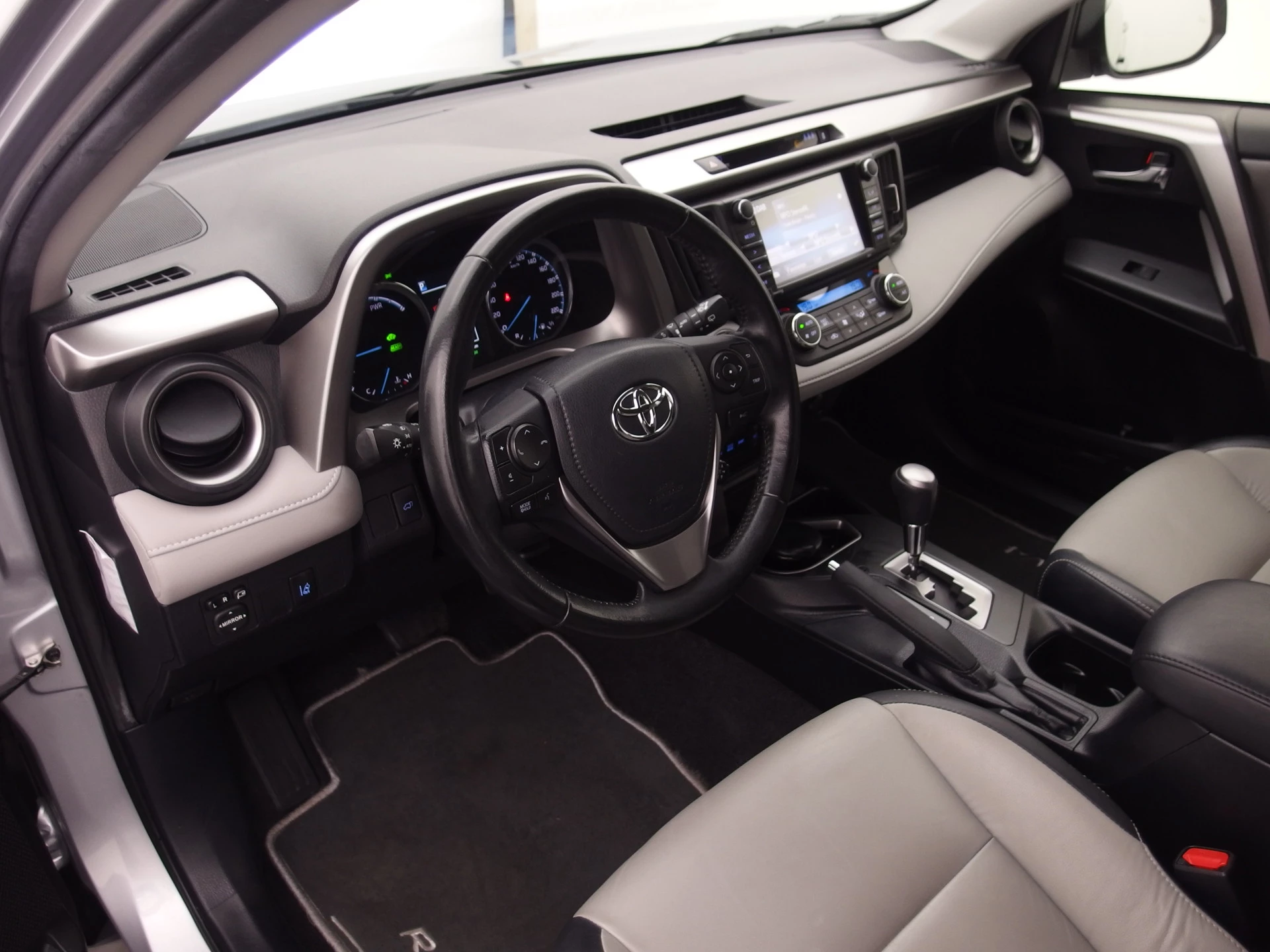 Hoofdafbeelding Toyota RAV4