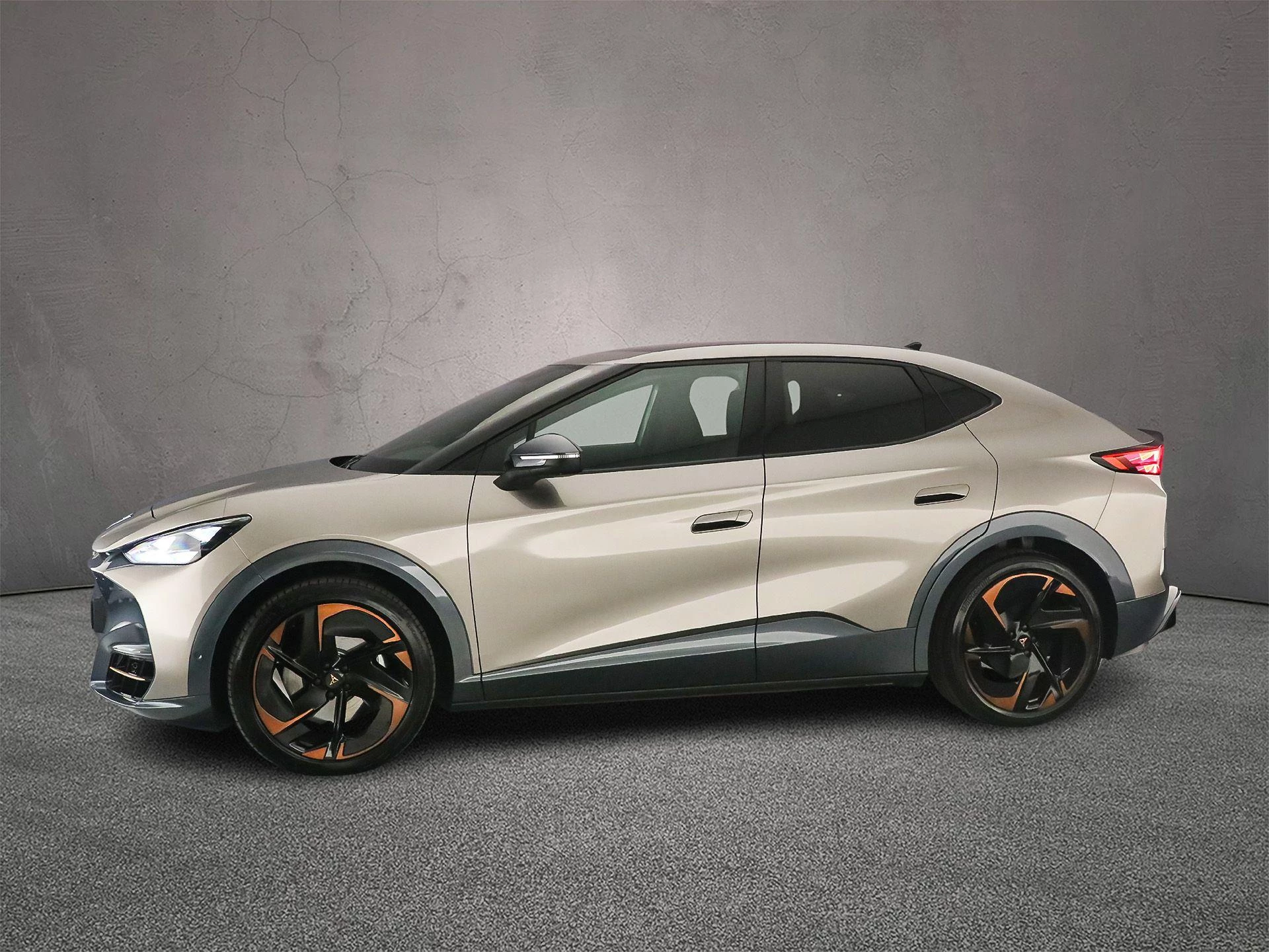 Hoofdafbeelding CUPRA Tavascan