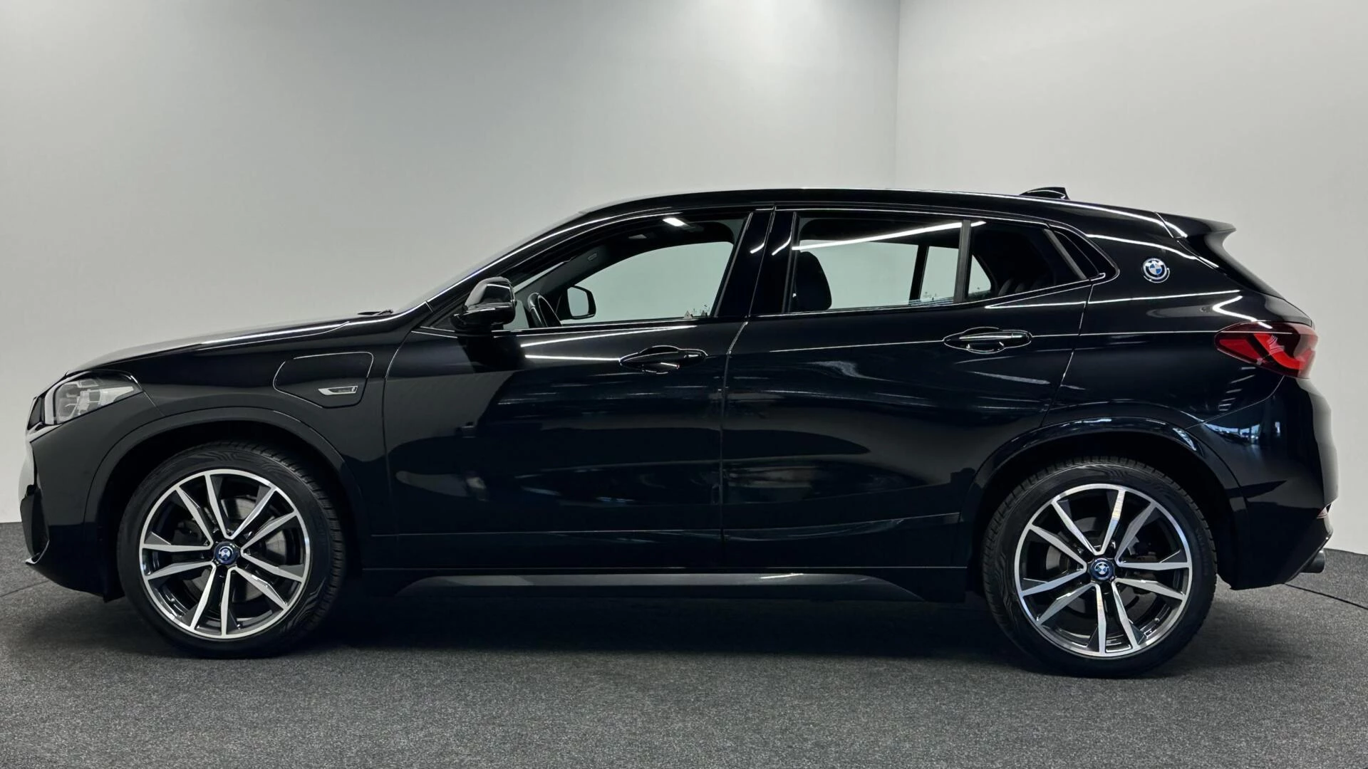 Hoofdafbeelding BMW X2