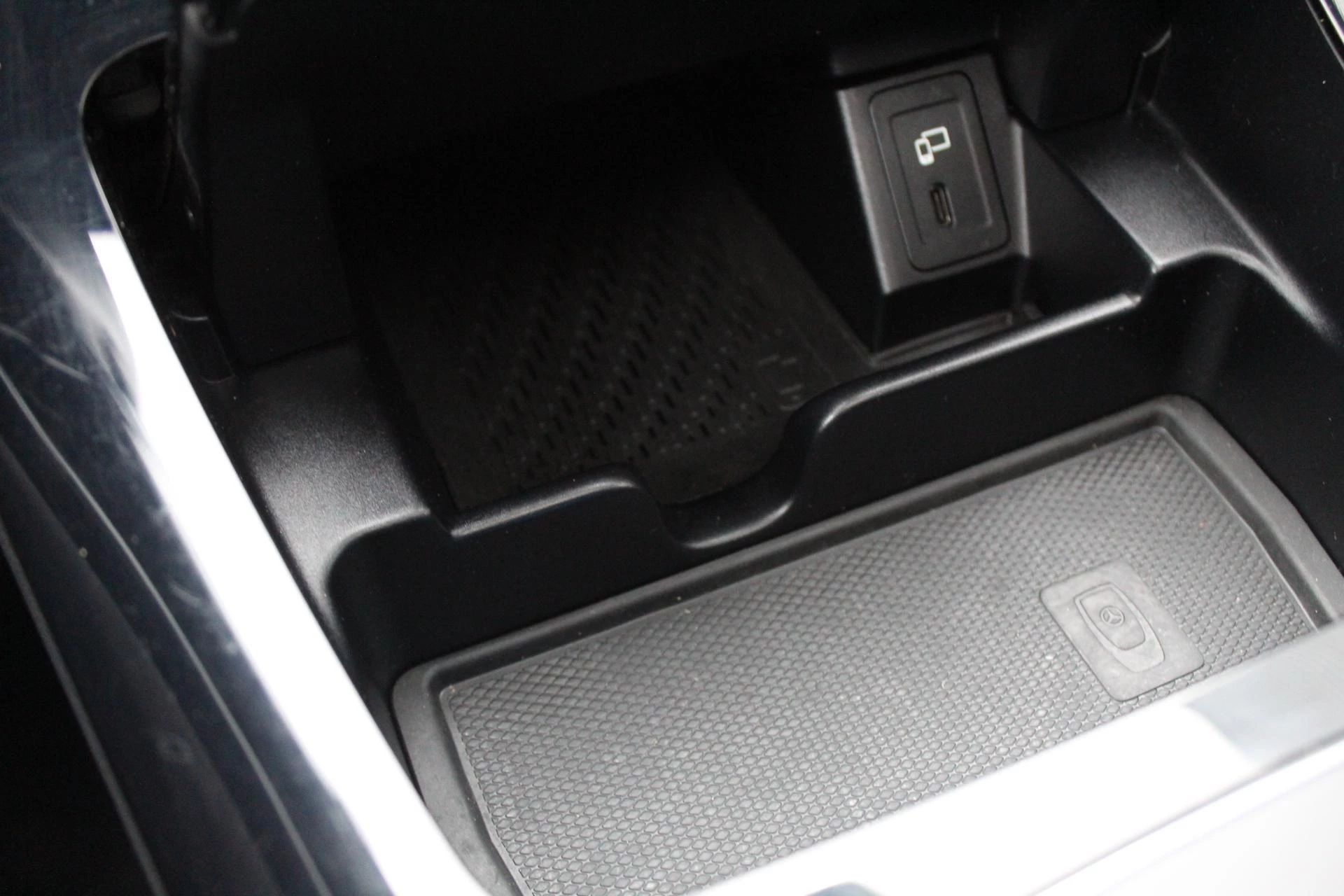 Hoofdafbeelding Mercedes-Benz EQC