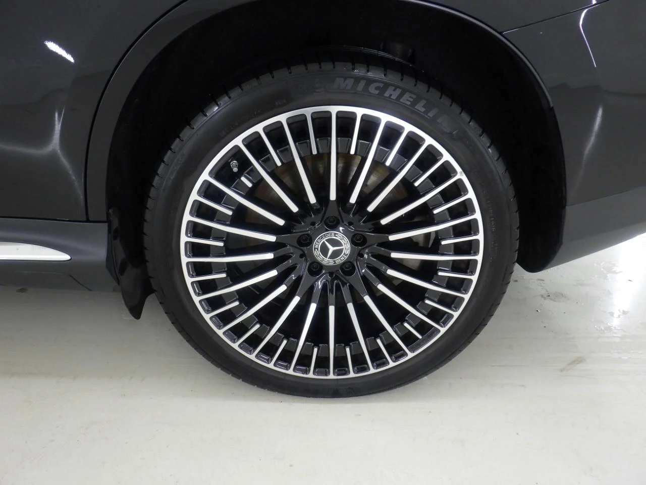 Hoofdafbeelding Mercedes-Benz EQC