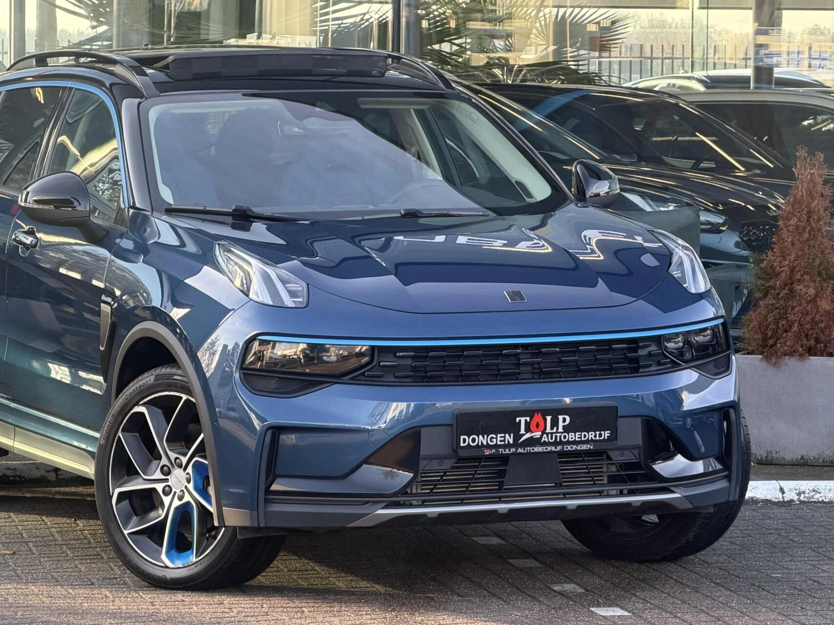 Hoofdafbeelding Lynk & Co 01