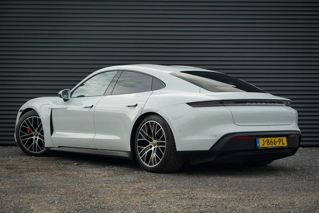 Hoofdafbeelding Porsche Taycan