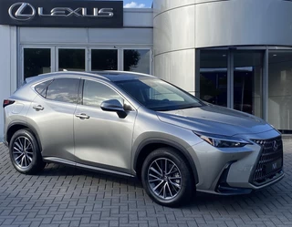 Lexus NX 450h+ AWD Luxury Line STOELVERW STUURVERW LEDER PARKSENSOREN EL-ACHTERKLEP APPLE/ANDROID
