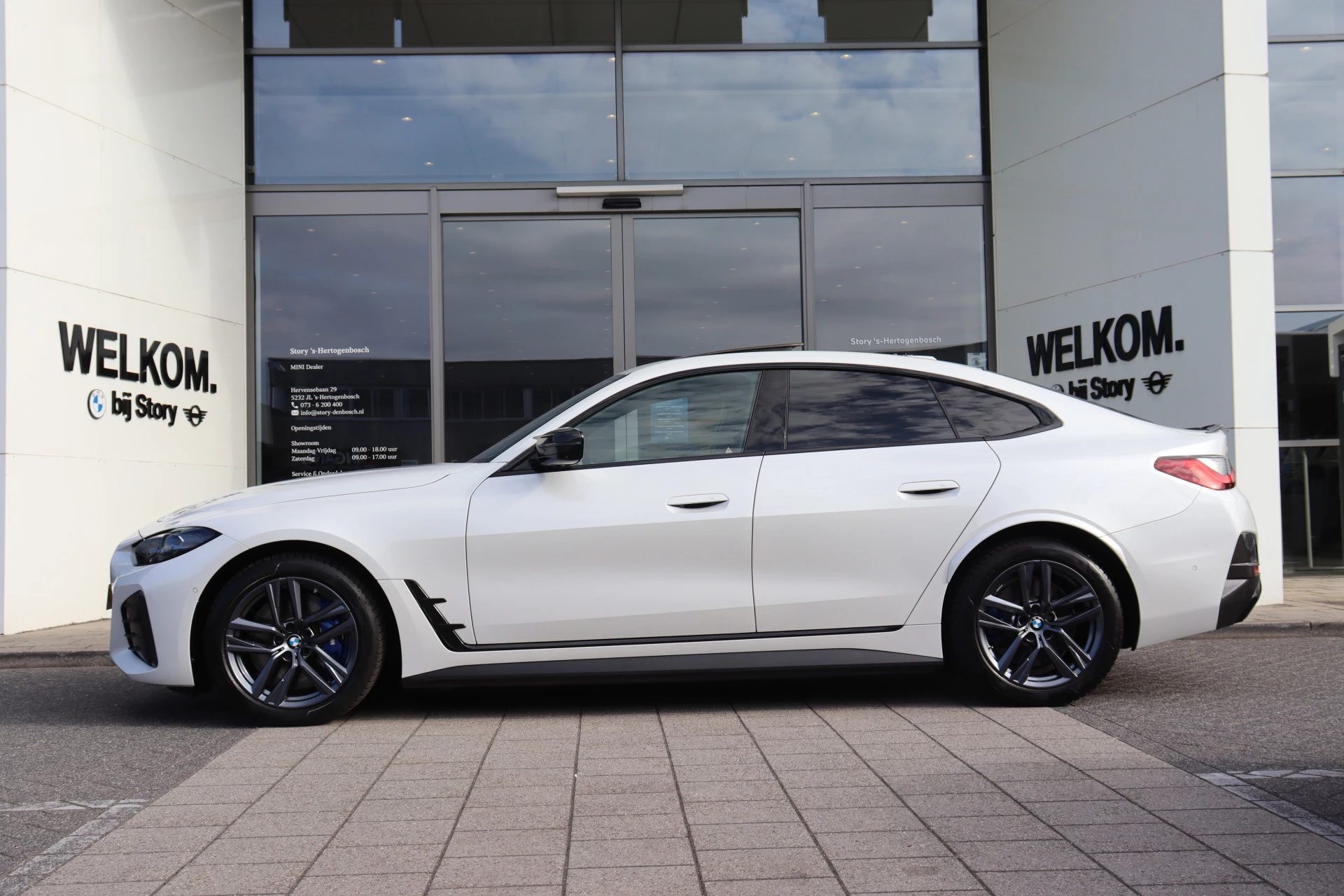 Hoofdafbeelding BMW i4