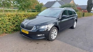 Škoda Octavia Combi 1.6 TDI Greentech Ambition ECC/DSG/NAVI BJ 2018