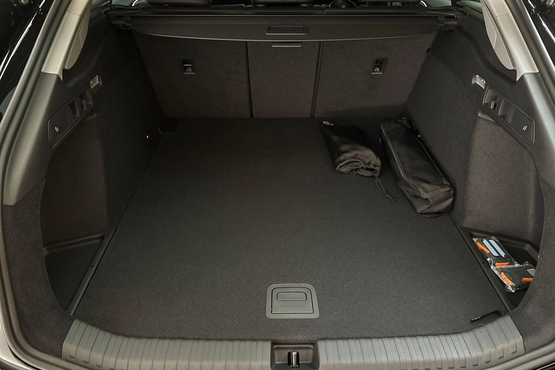 Hoofdafbeelding Audi A6 Avant e-tron