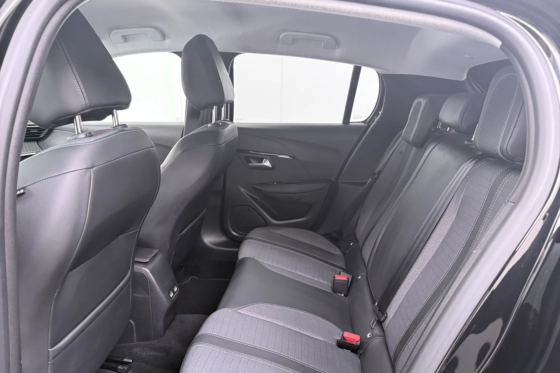 Hoofdafbeelding Peugeot e-208