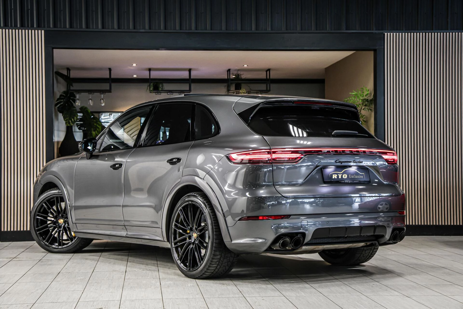 Hoofdafbeelding Porsche Cayenne