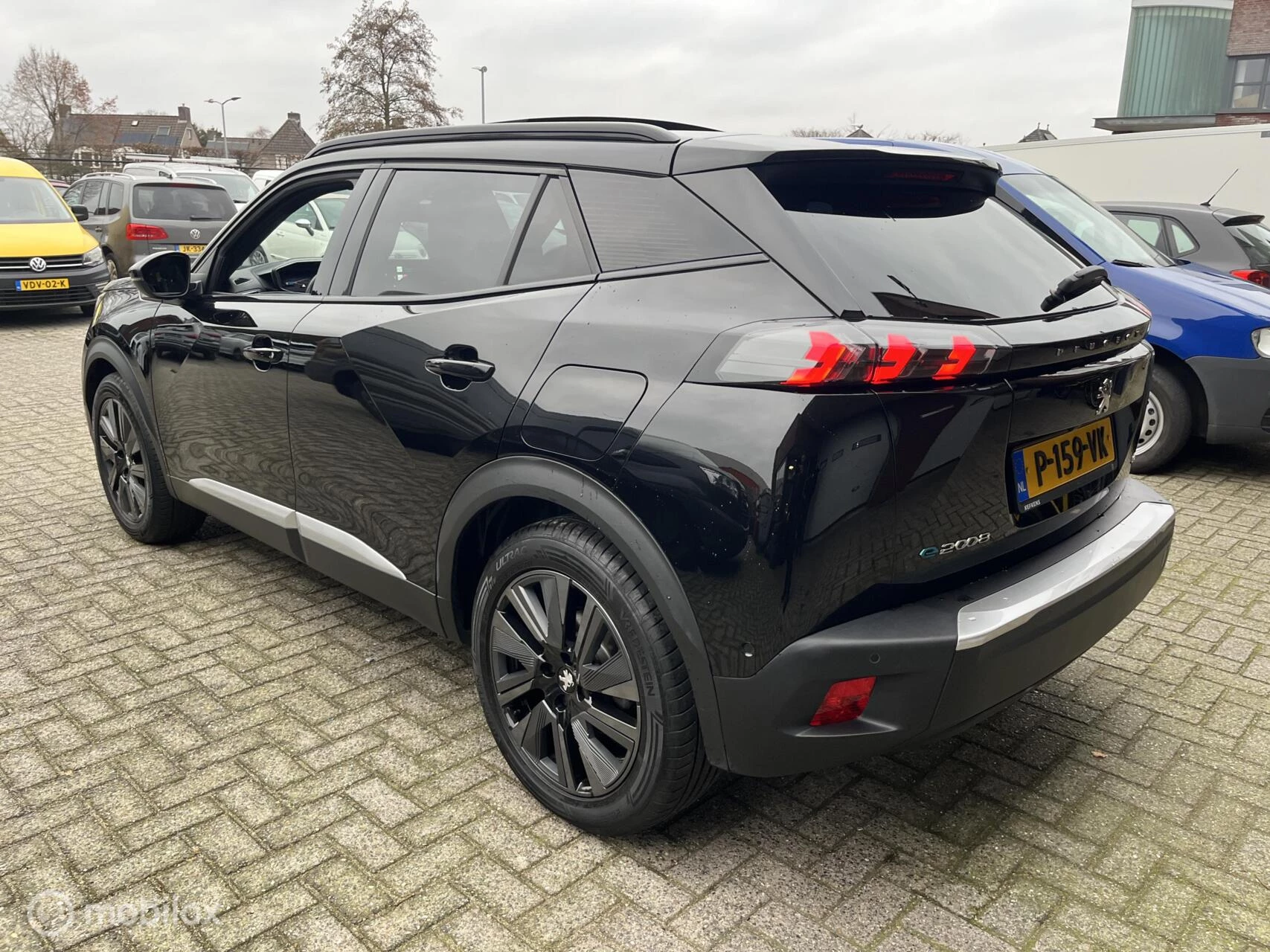 Hoofdafbeelding Peugeot e-2008