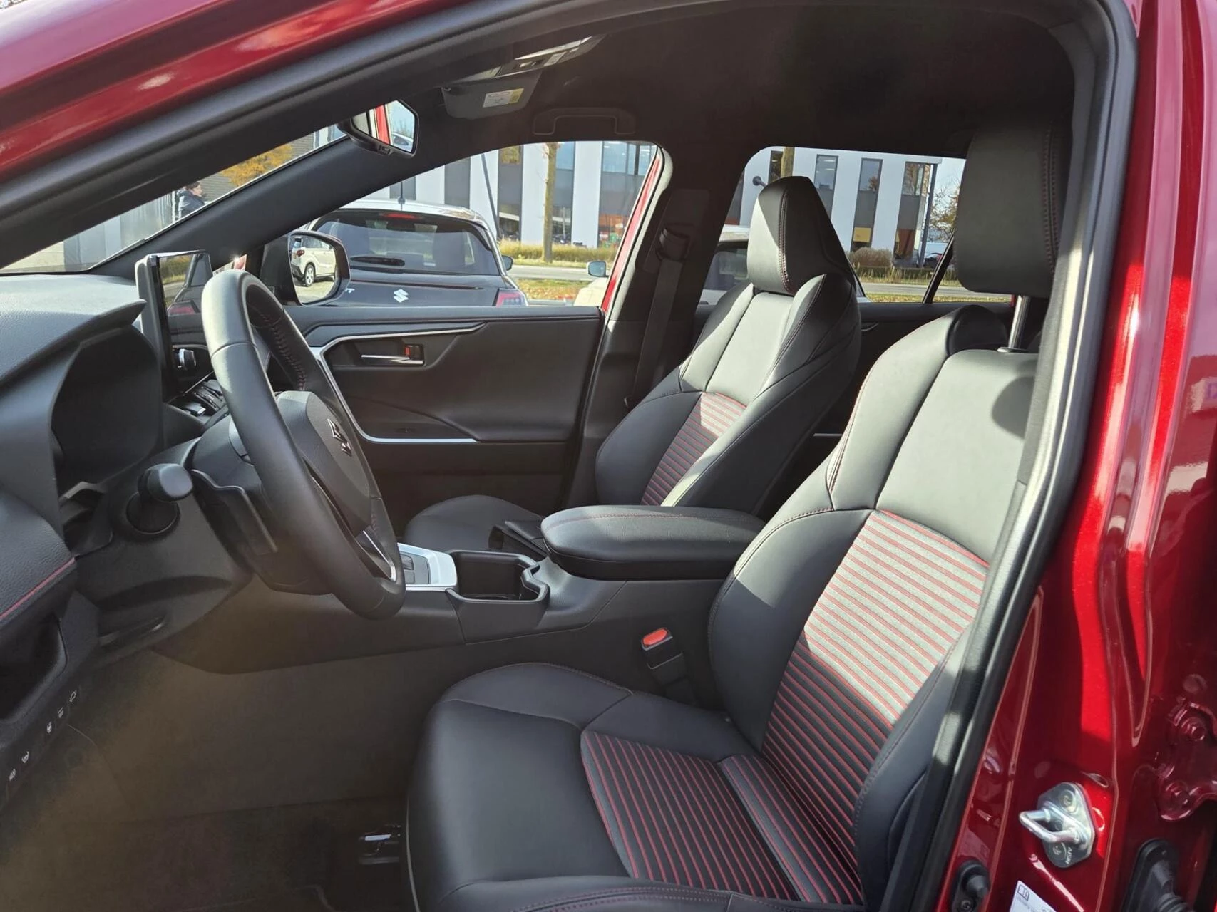 Hoofdafbeelding Suzuki Across