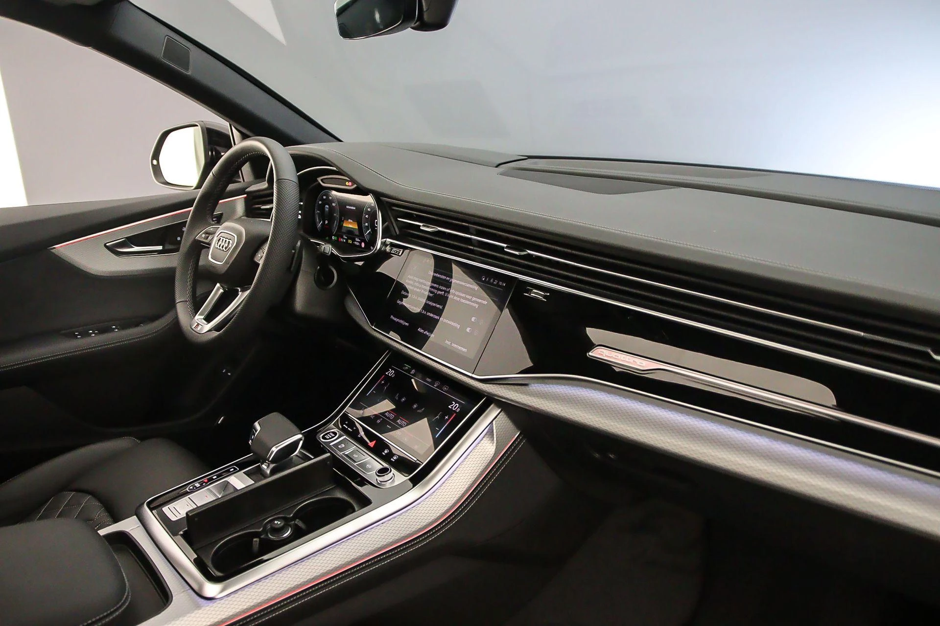 Hoofdafbeelding Audi Q8