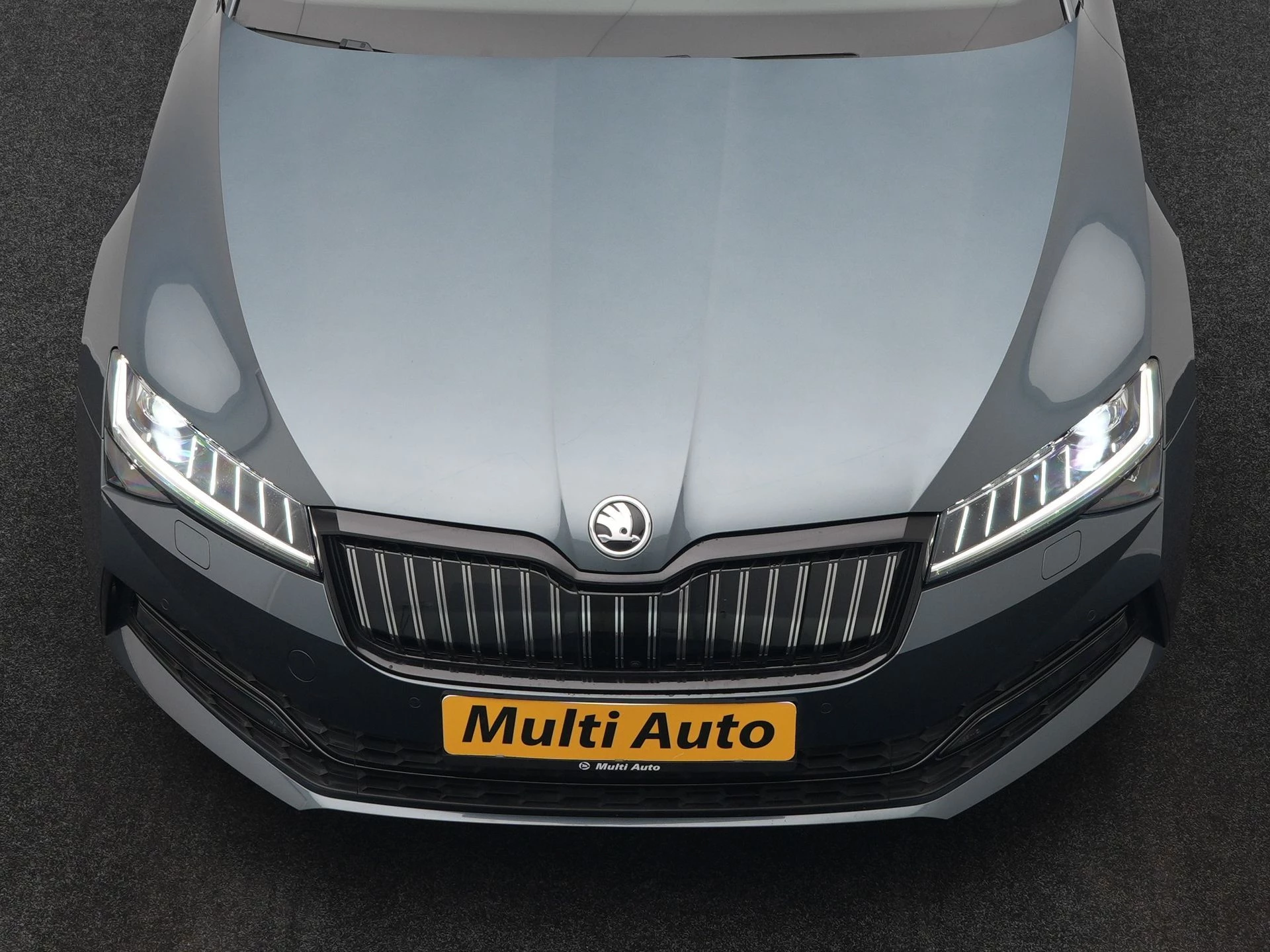 Hoofdafbeelding Škoda Superb