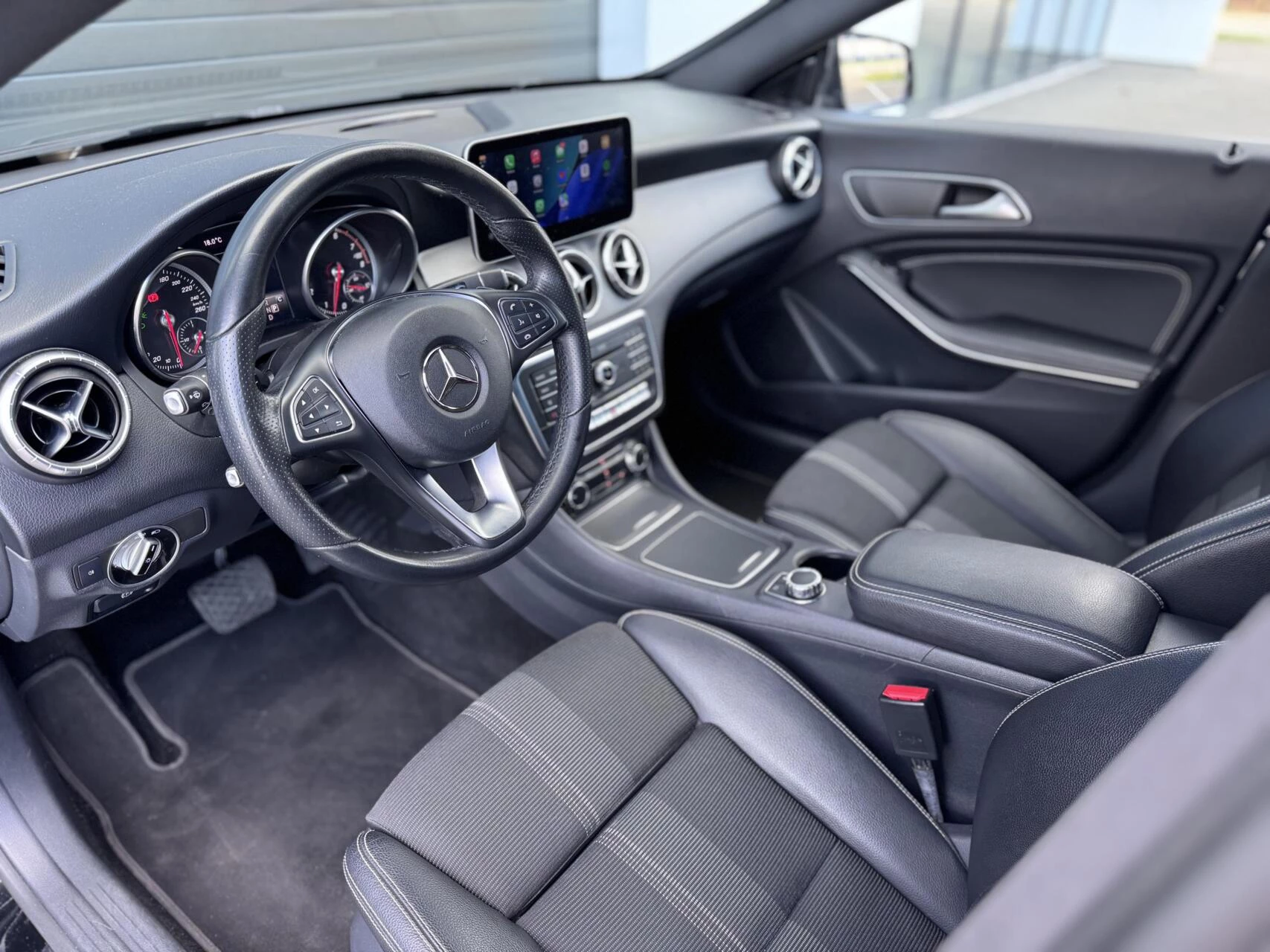 Hoofdafbeelding Mercedes-Benz CLA