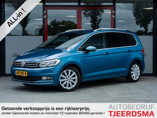 Volkswagen Touran 1.4 TSI Highline 7p | Stoelverwarming | Stuurwiel Verwarmd | Camera | Climate Control | LED Koplampen | Cruise Control Adaptief | Parkeersensoren | Privacy Glas | Lichtmetalen Velgen | 7 Persoons |