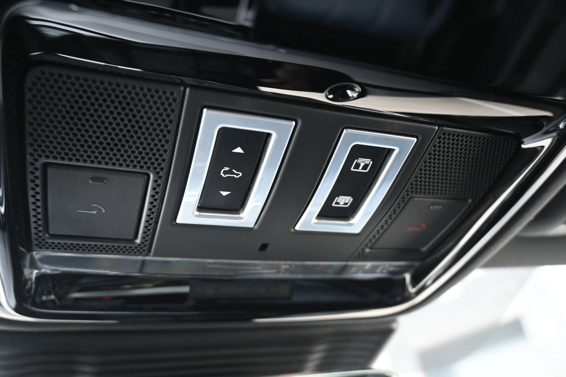 Hoofdafbeelding Land Rover Range Rover Velar
