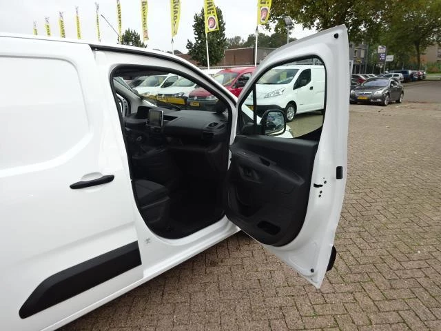 Hoofdafbeelding Peugeot Partner