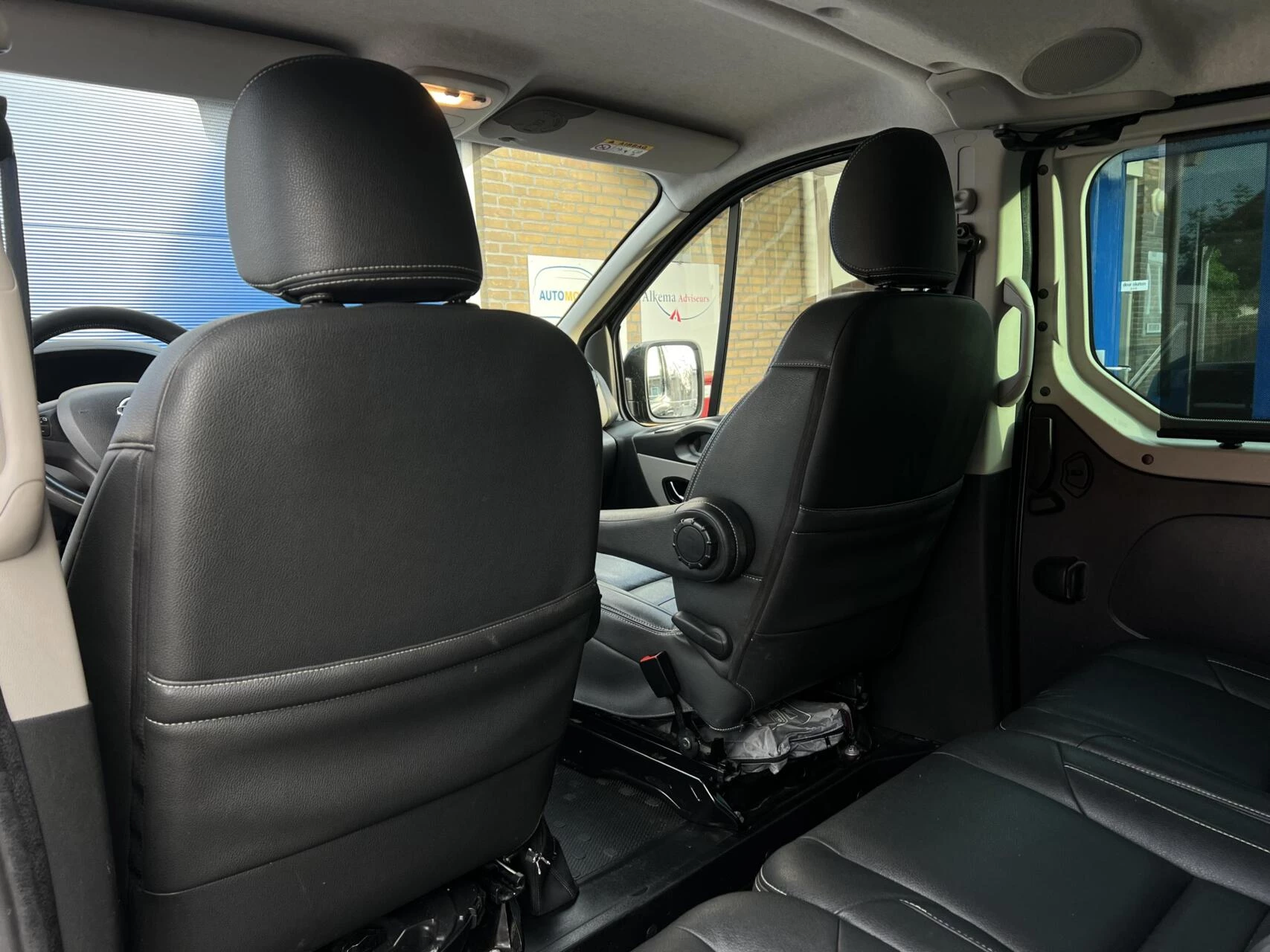 Hoofdafbeelding Nissan NV300