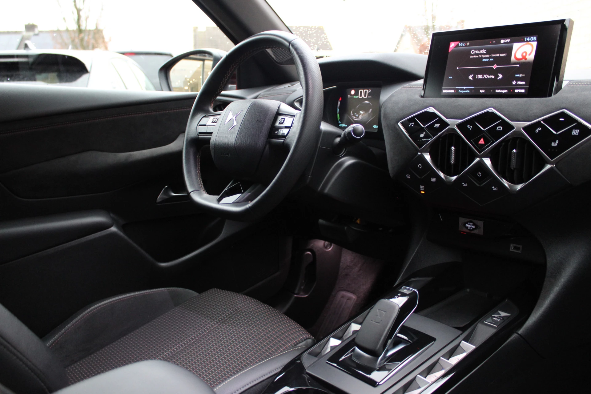 Hoofdafbeelding DS DS 3