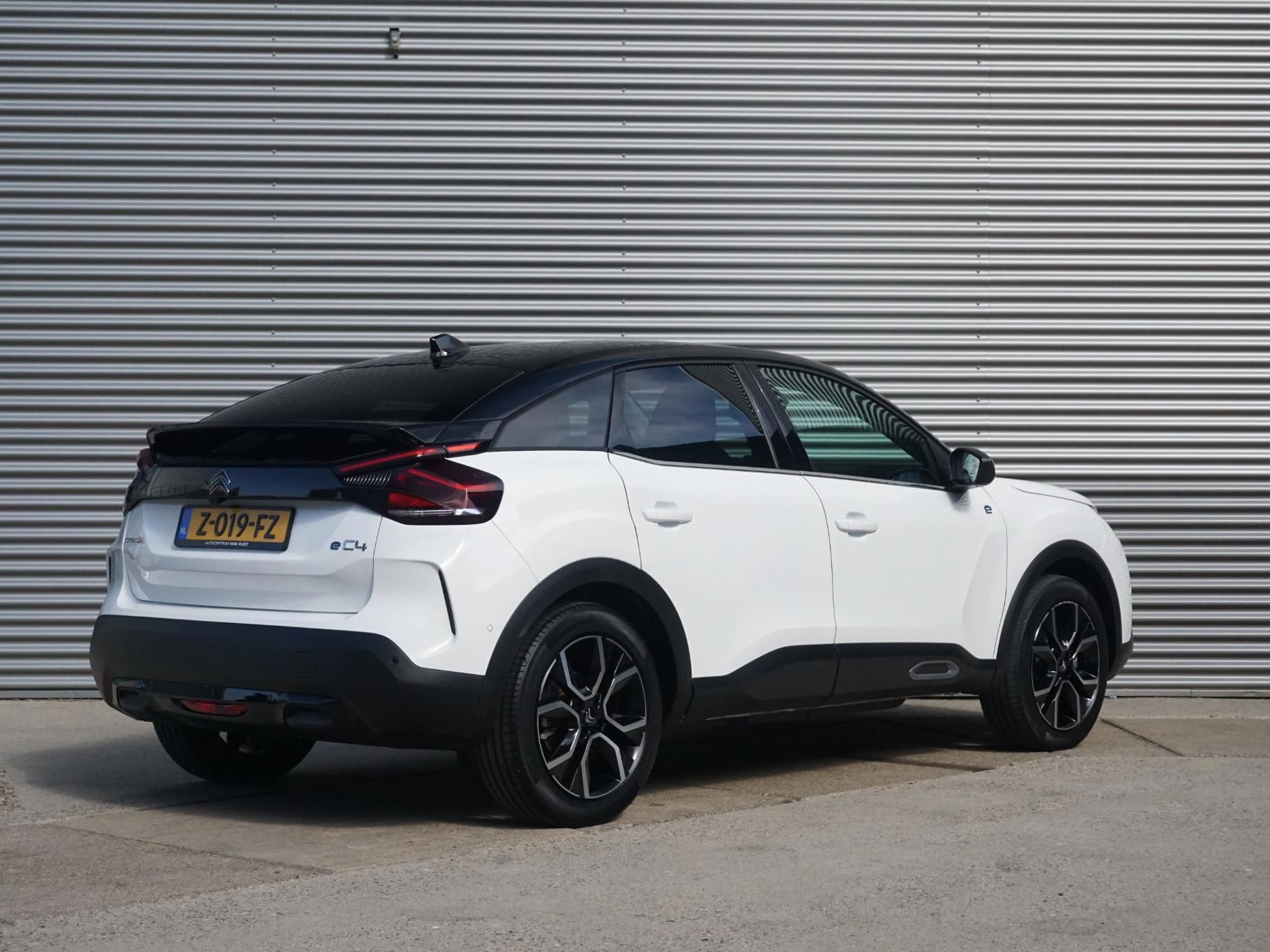 Hoofdafbeelding Citroën ë-C4