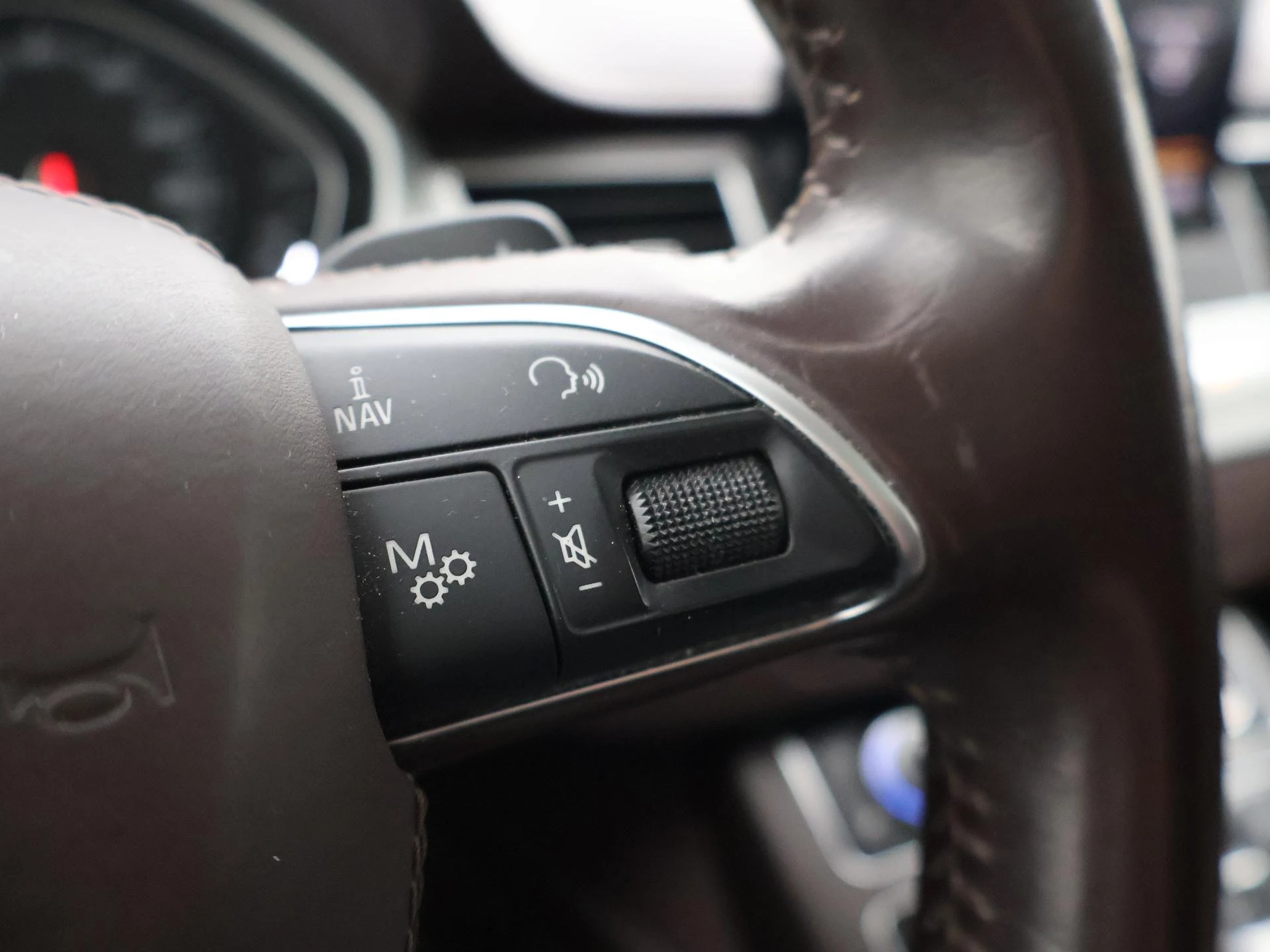 Hoofdafbeelding Audi A8