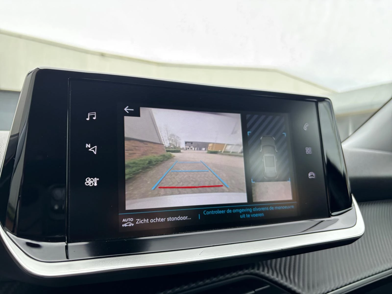 Hoofdafbeelding Peugeot e-2008