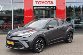 Hoofdafbeelding Toyota C-HR Toyota C-HR 2.0 HYBRID 184PK NAVI APPLE/ANDROID KEYLESS PARK-SENSOREN AD-CRUISE CAMERA NL-AUTO