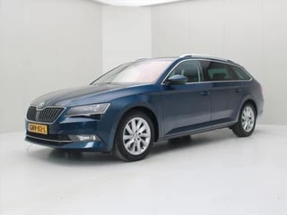 Skoda Superb Combi 1.5 TSI 150pk ACT DSG7 Style [ TREKHAAK+CANTON+LEDER+CAMERA+ACC+CLIMAAT+CARPLAY+NAVIGATIE+LED+PDC ]