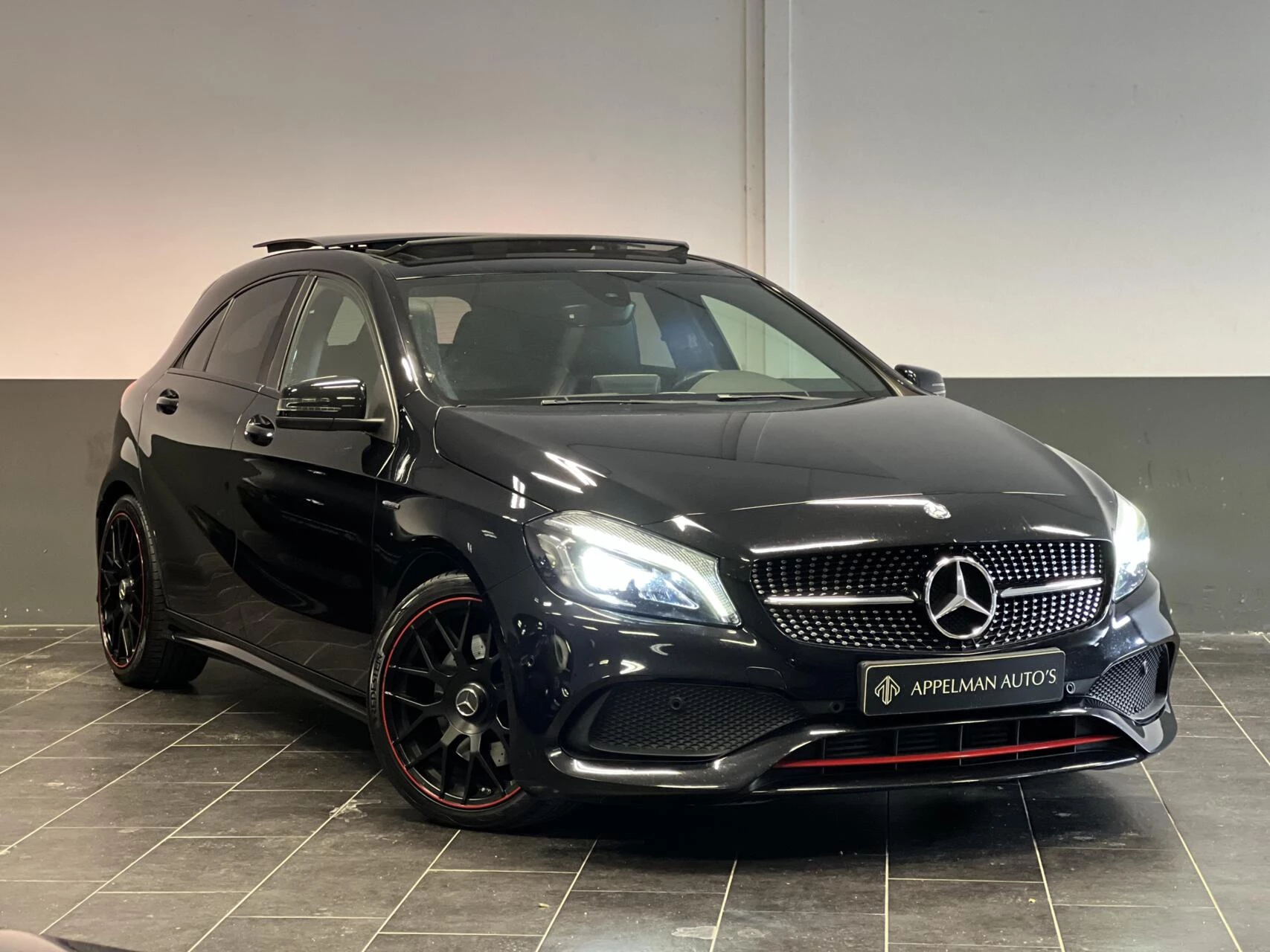 Hoofdafbeelding Mercedes-Benz A-Klasse