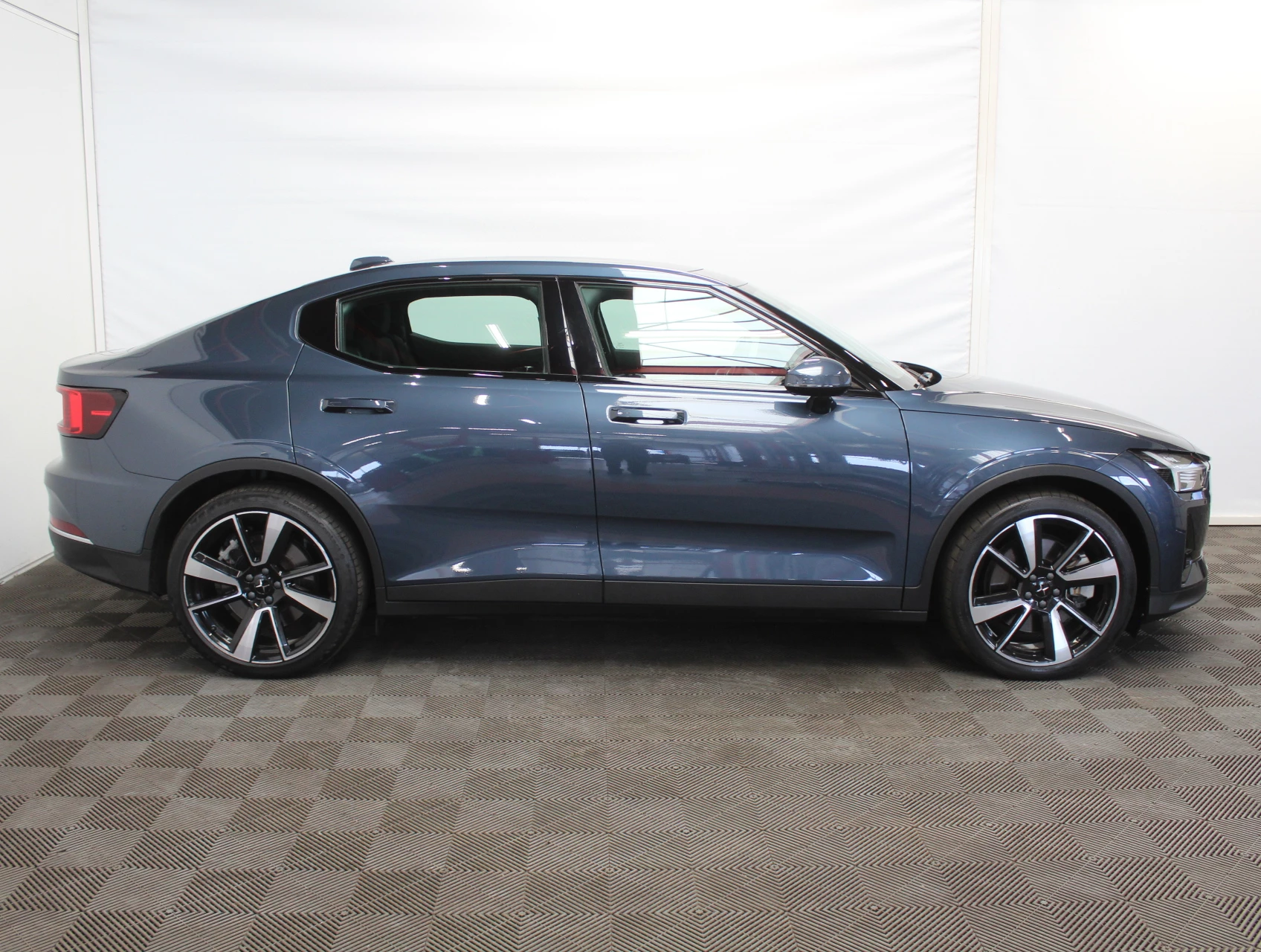 Hoofdafbeelding Polestar 2