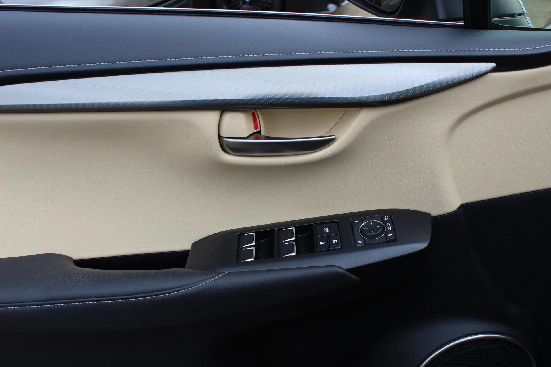 Hoofdafbeelding Lexus NX