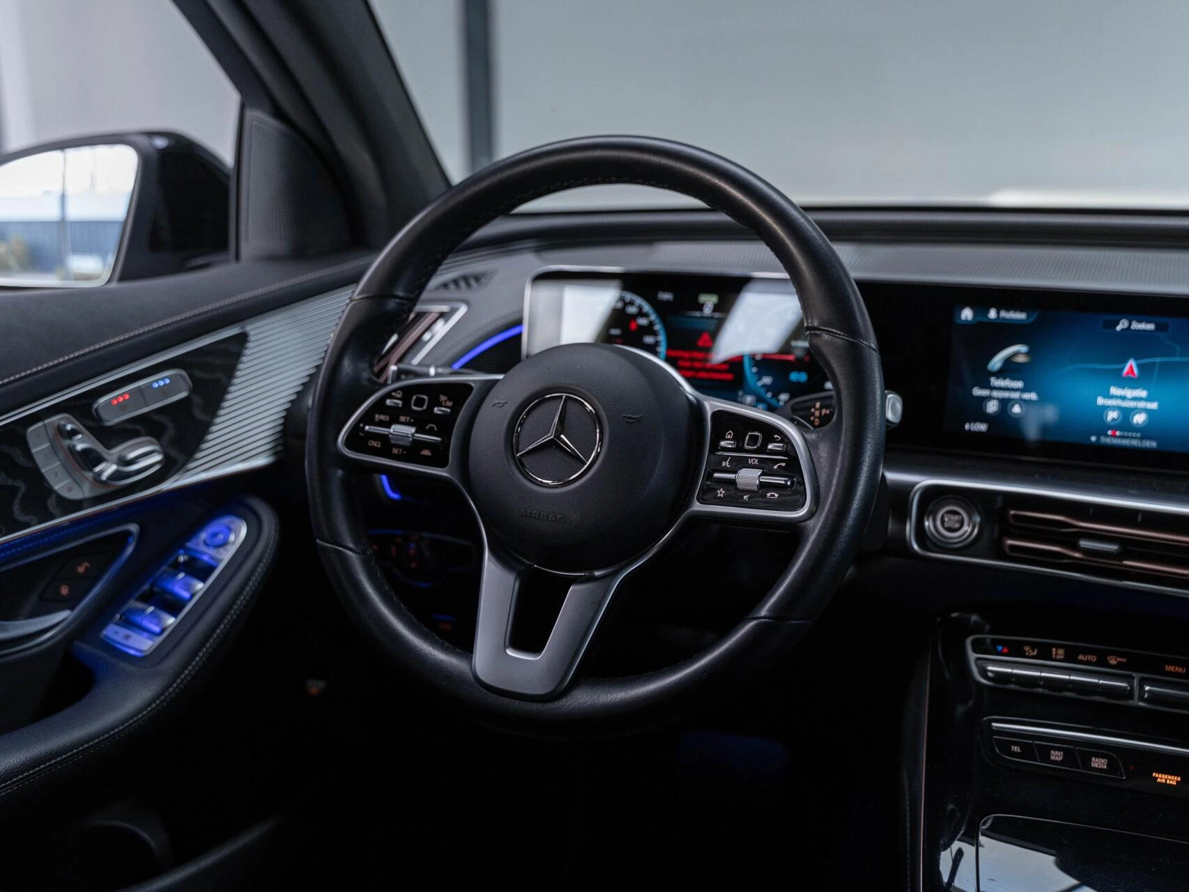 Hoofdafbeelding Mercedes-Benz EQC