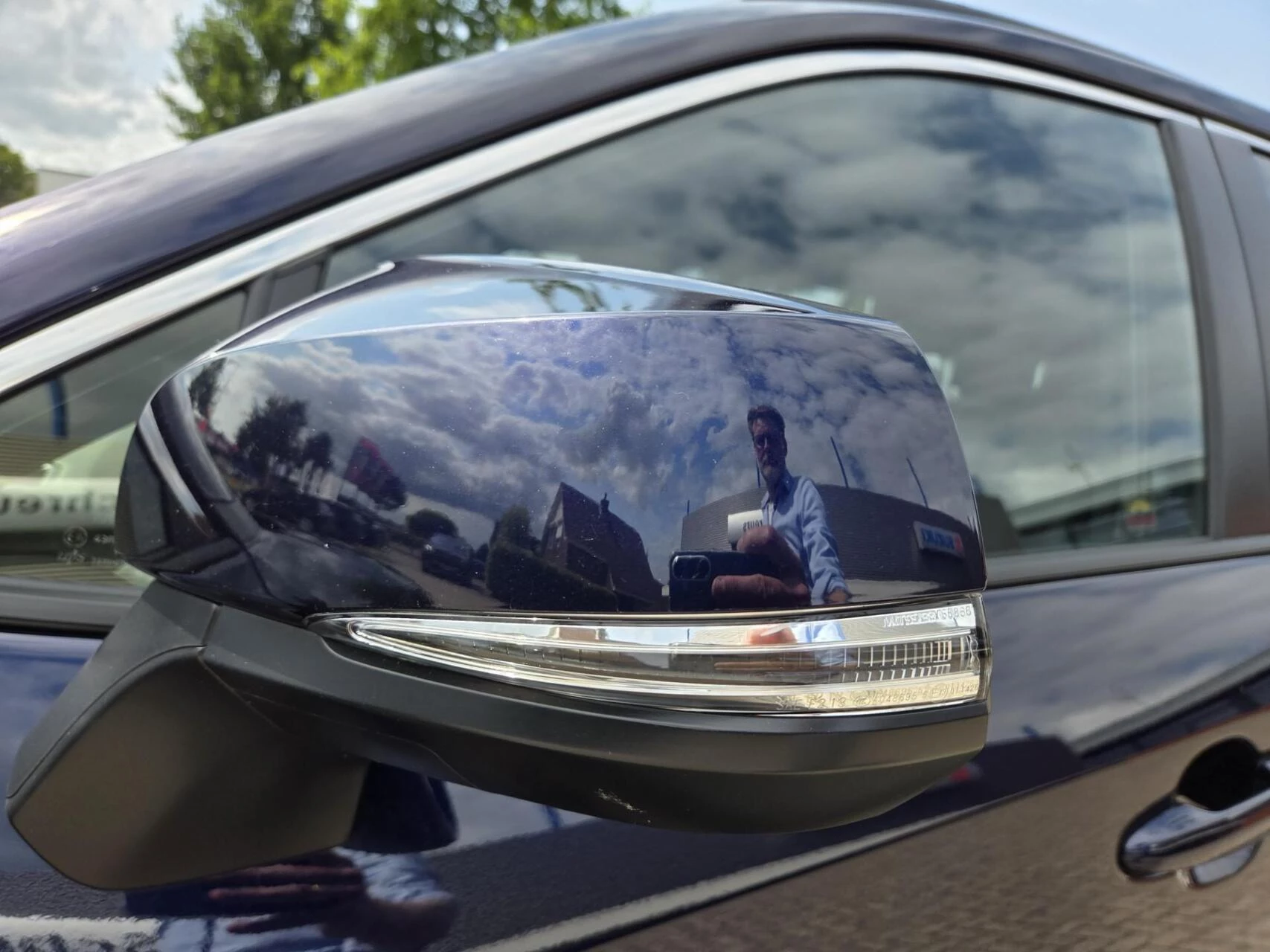 Hoofdafbeelding Suzuki Across