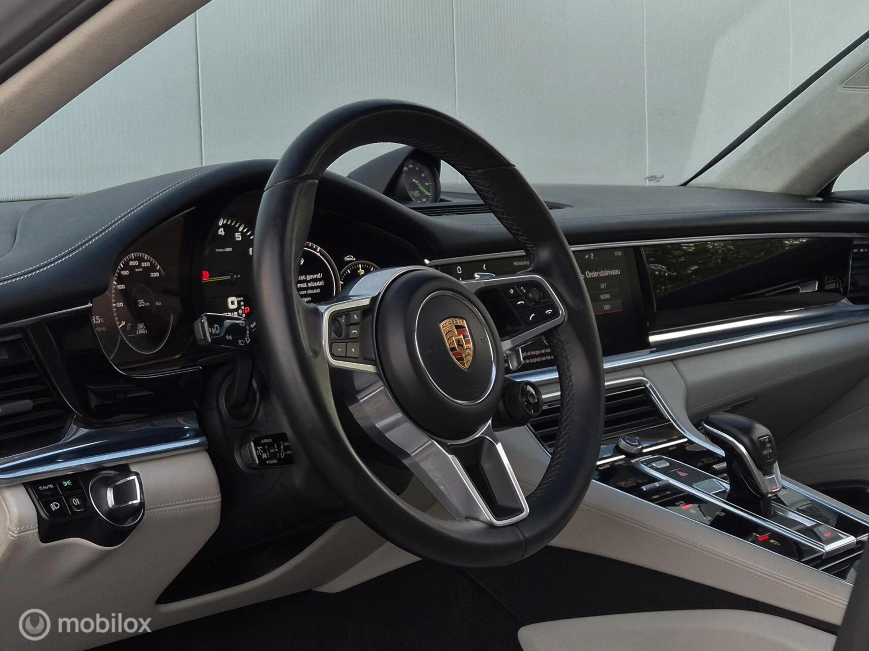 Hoofdafbeelding Porsche Panamera