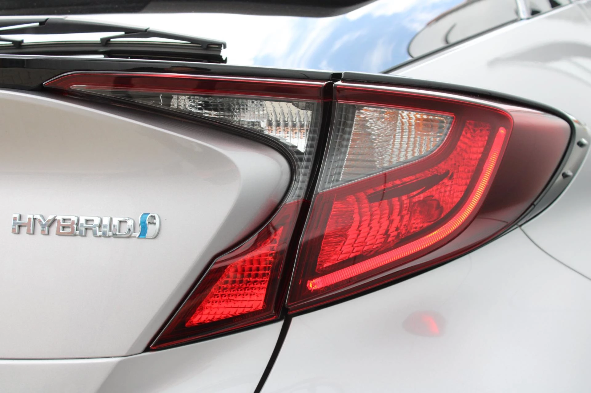 Hoofdafbeelding Toyota C-HR