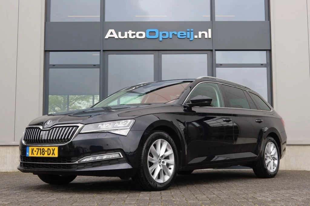 Hoofdafbeelding Škoda Superb