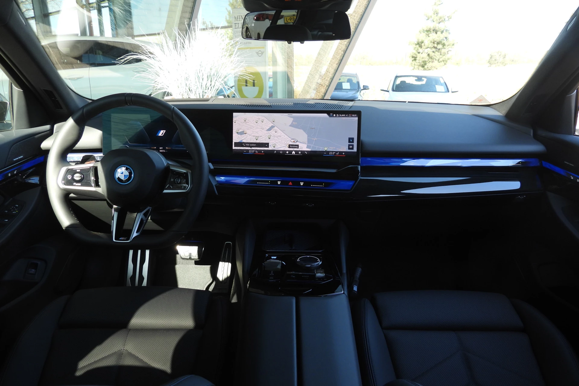 Hoofdafbeelding BMW i5